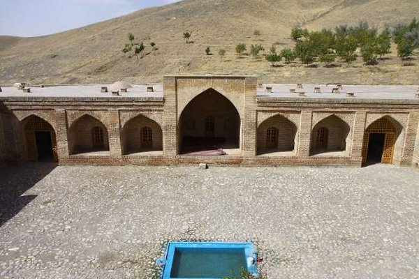 کاروانسرای جهانی فرسفج بوتیک هتل می‌شود 