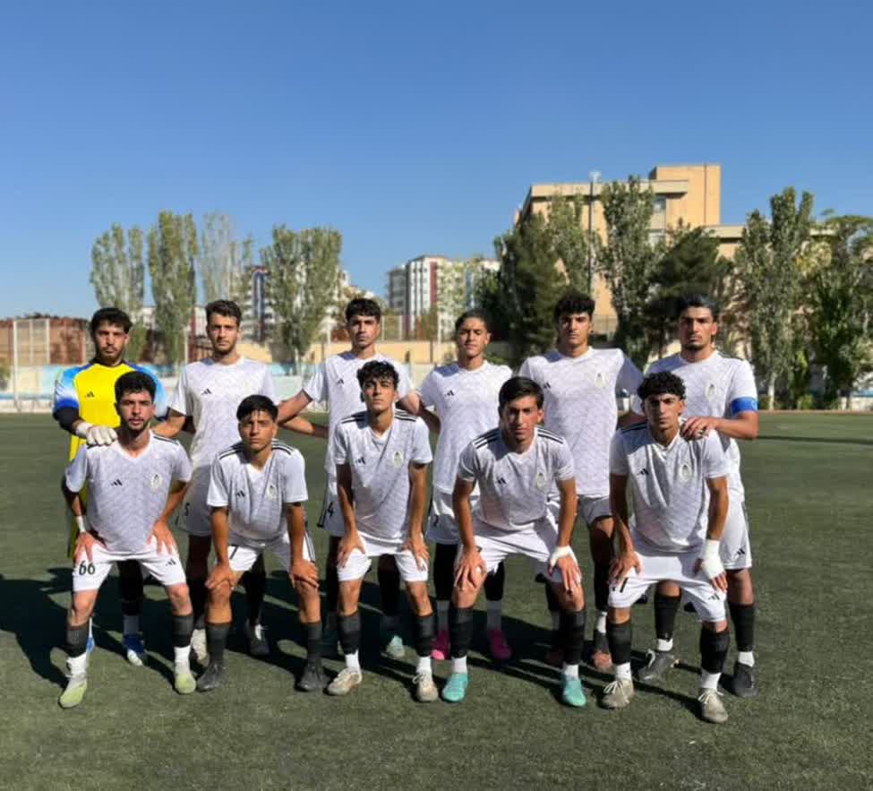 شهرداری همدان سربلند از بازی بزرگ لیگ یک فوتبال جوانان کشور