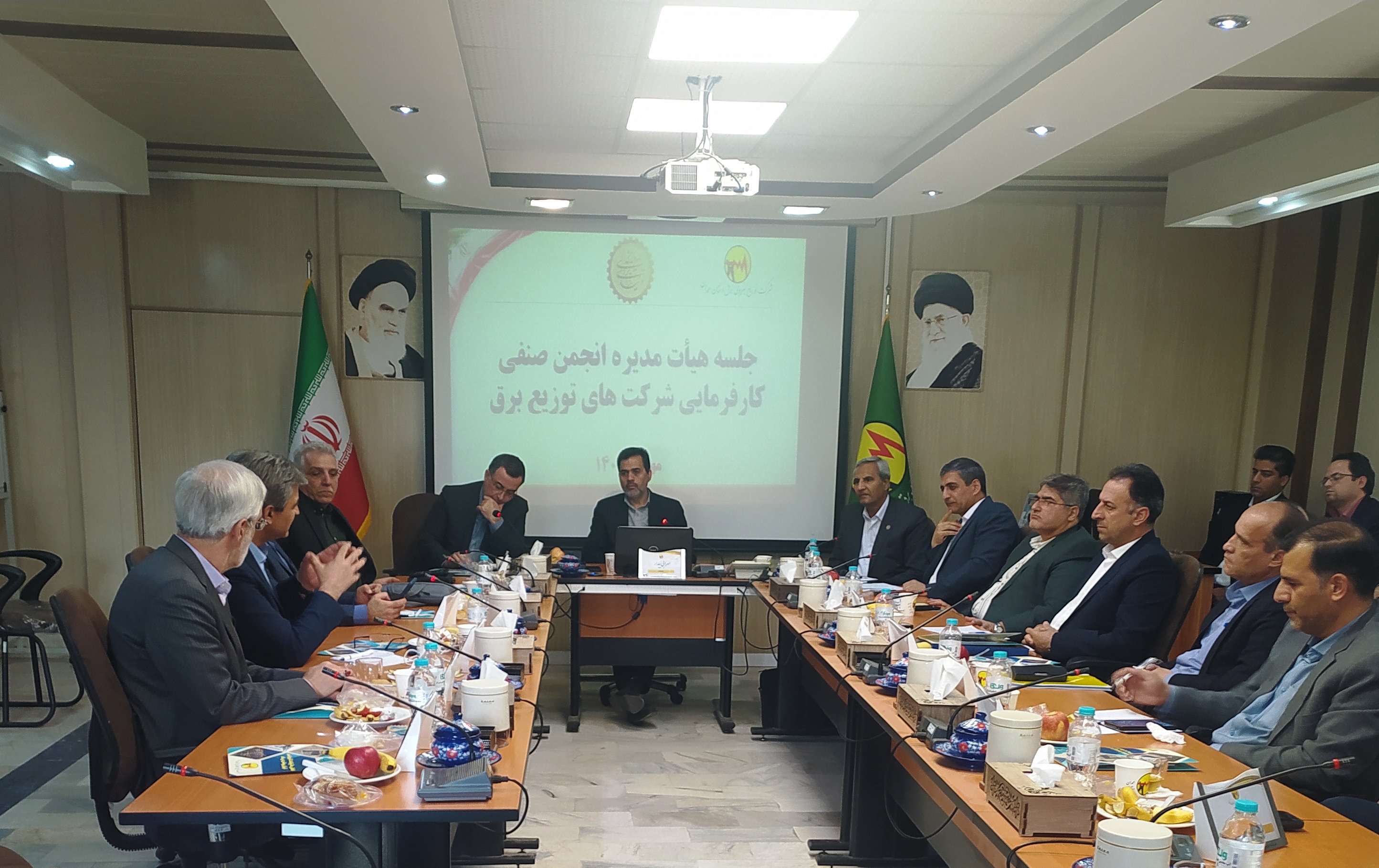 کنترل‌پذیری ۵۰ درصد بار مشترکین برق استان/۳۷۳ دستگاه ماینر در همدان کشف شد