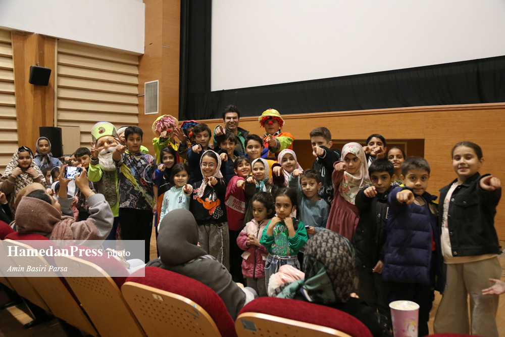 نمایش به وقت بچه‌های امروز