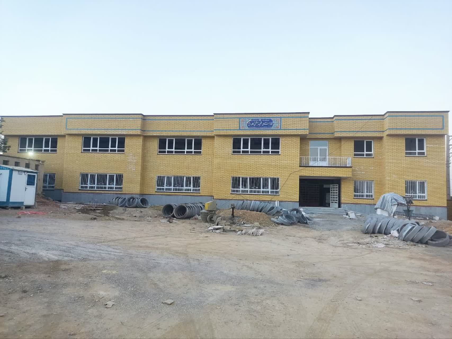  تأخیر در بهره‌برداری مدرسه ملابداغ/۲۸۰ دانش‌آموز در بلاتکلیفی