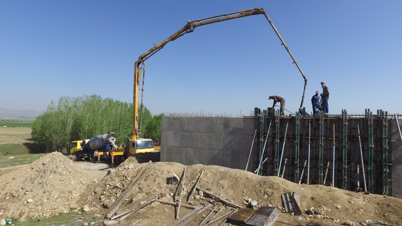 آبرسانی به ۳۸روستای استان همدان با کمک بنیاد خیریه ابراهیمی 