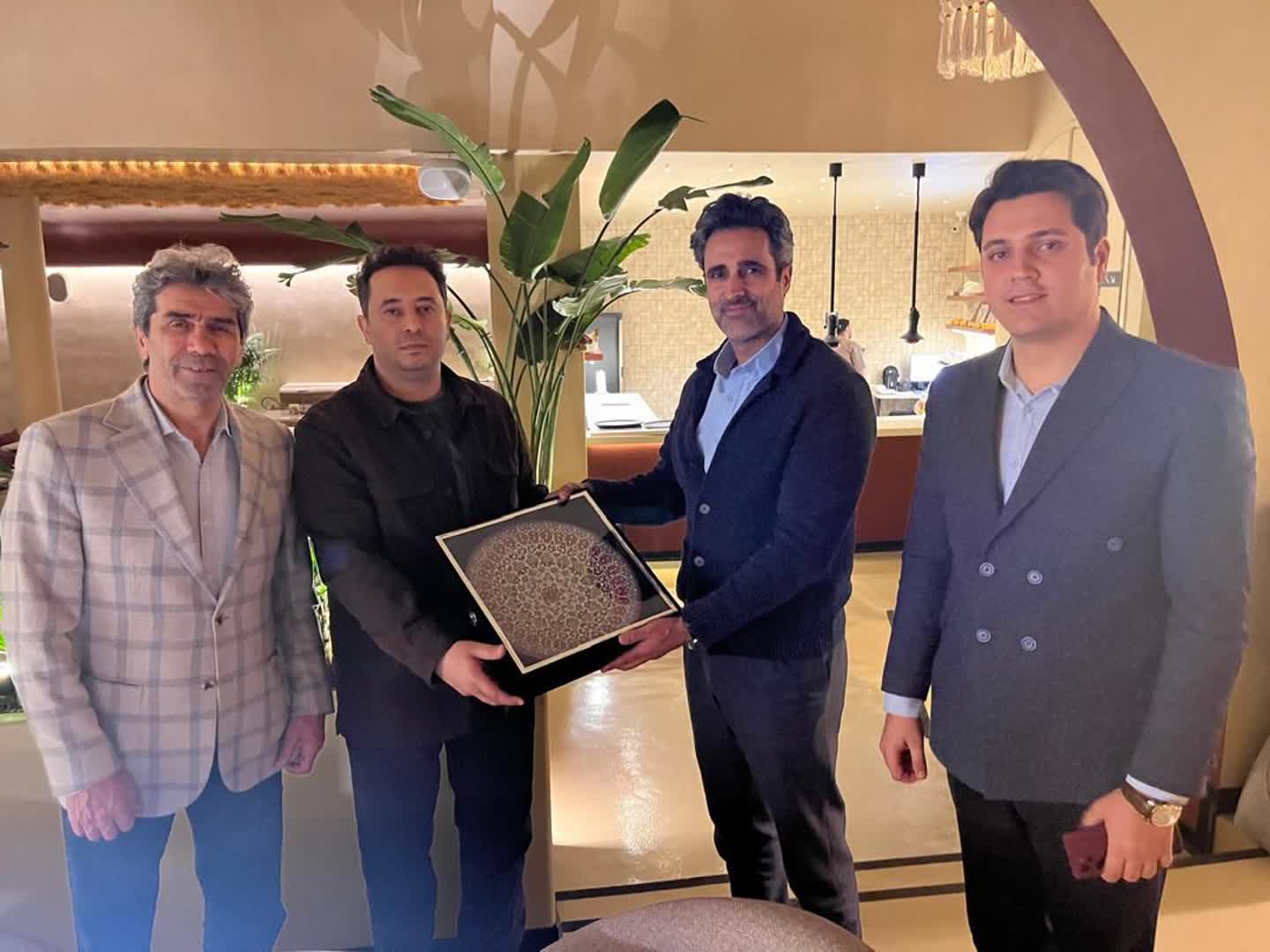 نشست مشترک فعالان گردشگری با محوریت منطقه نمونه علیصدر برگزار شد