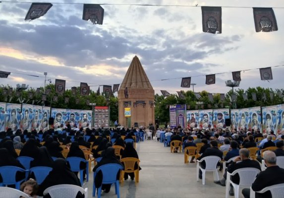 گرامیداشت روز تویسرکان در جوار آرامگاه حضرت حیقوق نبی(ع)