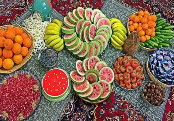 بایدها و نبایدهای تغذیه‌ای شب یلدا/شام سبک‌تر میل شود