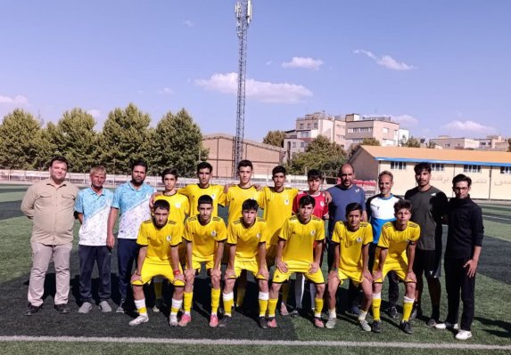 تیم نونهالان شهرداری یک هفته زودتر تاج قهرمانی را بر سر گذاشتند!