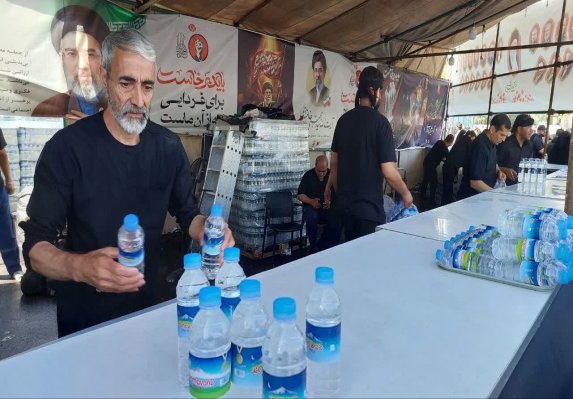 موکب‌ها روایت دیگری از حال‌وهوای مراسم تشییع رهبری در تهران
