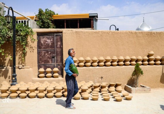 تأسیس نخستین پژوهشکده تخصصی سفال کشور در همدان/ انعقاد تفاهم‌نامه با دیجی‌کالا