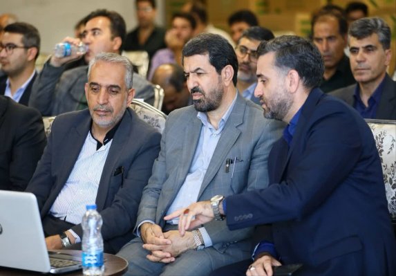 بازار قلب تپنده اقتصاد استان است/هشدار ملانوری به توقف پروژه‌های نیمه‌تمام