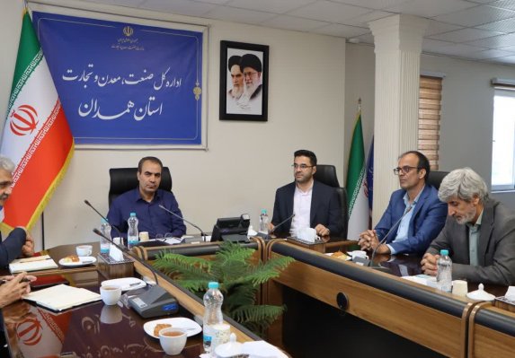  توسعه ارزش افزوده ۳۳ ماده معدنی استان ضرورتی برای بهبود معیشت مردم 