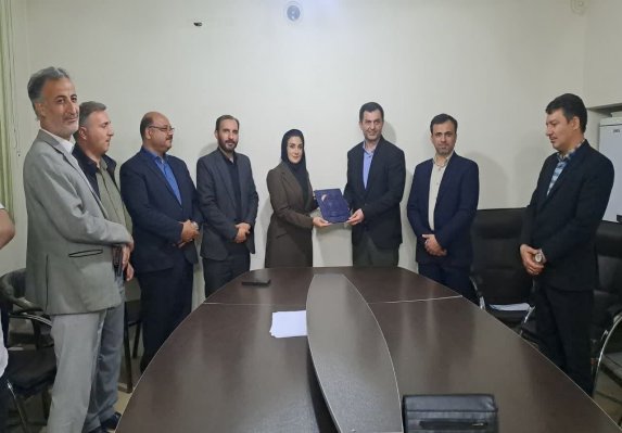 سفر یک‌روزه دبیرکل حزب نگاه نو به همدان/افتتاح دفتر استانی تا دیدار با فعالان سیاسی و مردم