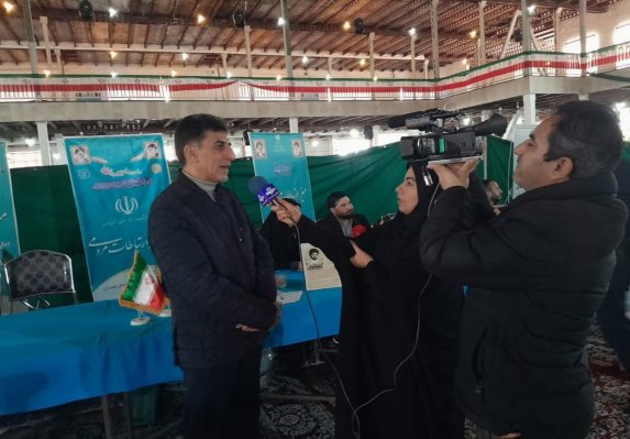 برگزاری ميز ارتباطات مردمی اداره كل فرهنگ و ارشاد اسلامی استان همدان