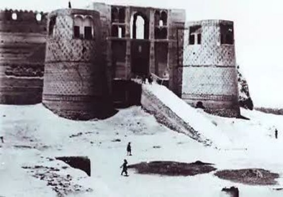 آغاز کاوش باستان‌شناسی قلعه تاریخی نهاوند 