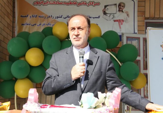 باید به کتاب و قلم بازگردیم