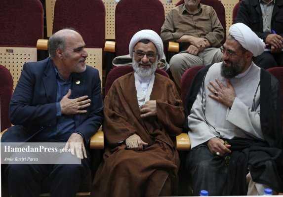 بزرگداشت سالانه حکیم هزاره ها 