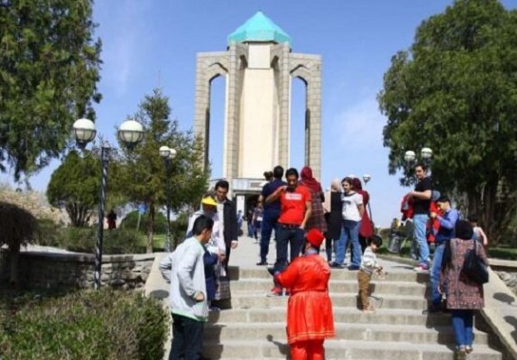  مدیریت هوشمند سفر محور اصلی برنامه‌های نوروز استان همدان