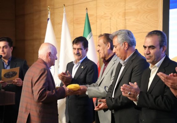 آئین تجلیل از خانواده بزرگ ورزش همگانی برگزار شد