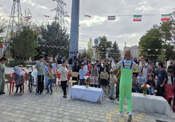 پارک کودک رزن افتتاح شد