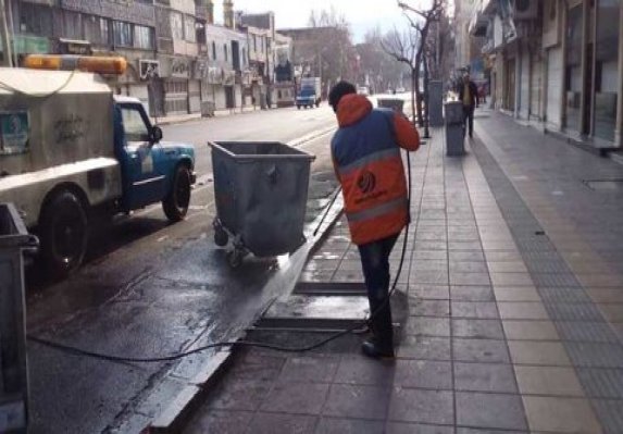 ضرورت شستشوی گسترده معابر همدان برای کاهش آلودگی‌ هوا