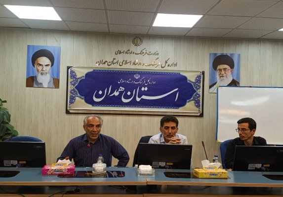 کتاب مهم‌ترین محور فعالیت‌های فرهنگی و شاخص اصلی ارزیابی ادارات فرهنگ و ارشاد