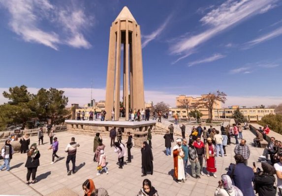 رتبه‌های برتر کنکور همدان سفیران گردشگری استان می شوند
