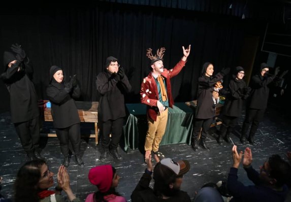 برگزیدگان بخش نوجوان جشنواره تئاتر کودک و نوجوان